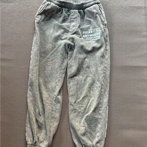 Youth boys joggers size 8